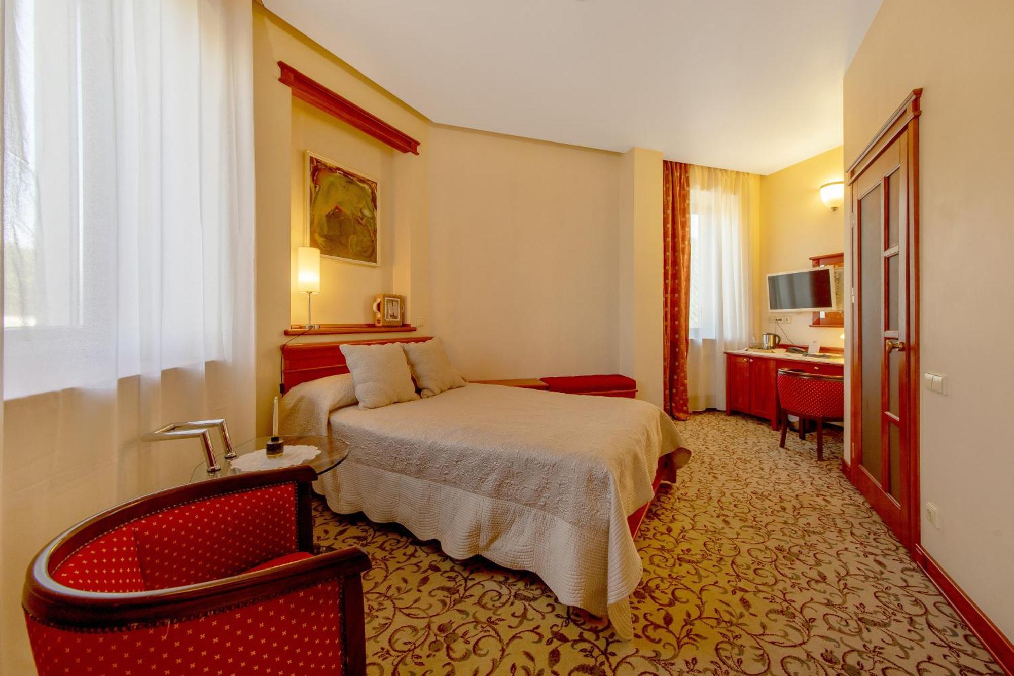 קובנה Pazaislis Park Hotel מראה חיצוני תמונה