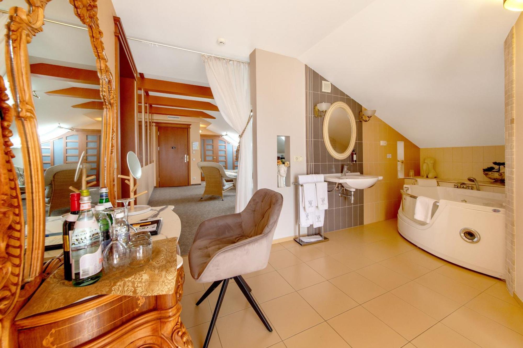 קובנה Pazaislis Park Hotel מראה חיצוני תמונה