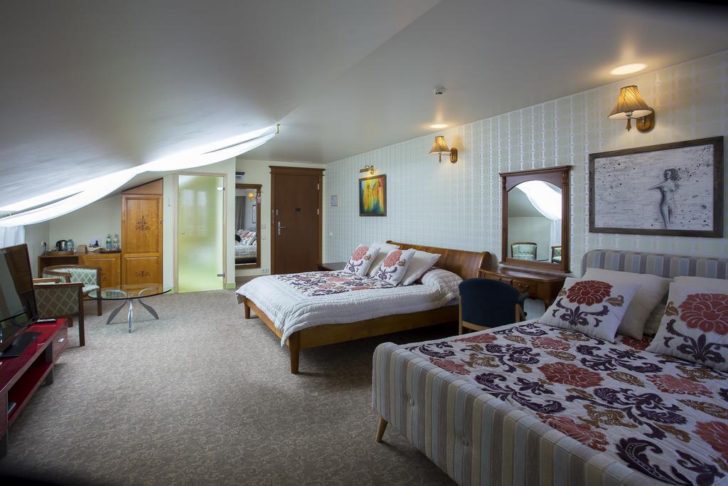 קובנה Pazaislis Park Hotel מראה חיצוני תמונה
