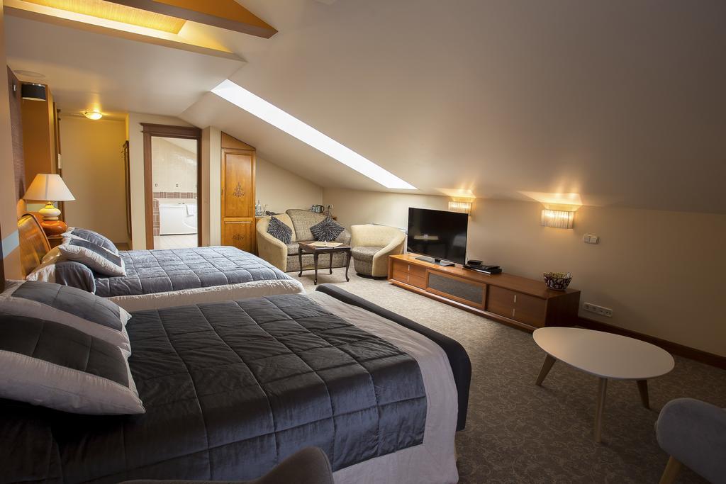 קובנה Pazaislis Park Hotel מראה חיצוני תמונה