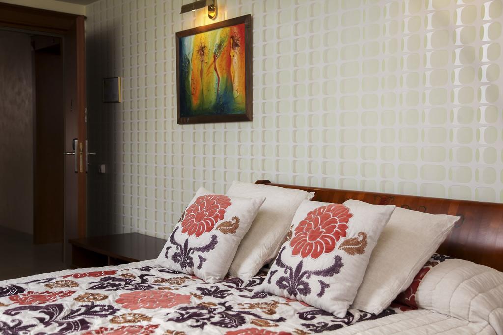קובנה Pazaislis Park Hotel מראה חיצוני תמונה