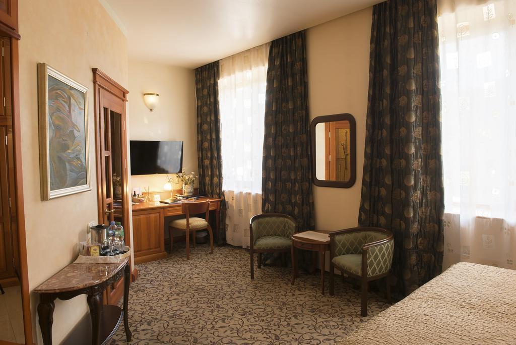 קובנה Pazaislis Park Hotel מראה חיצוני תמונה